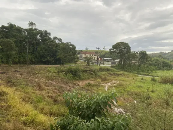Imagem Lote à Venda com 3.000m2 -Excelente Localização na Colônia Rodrigo Silva