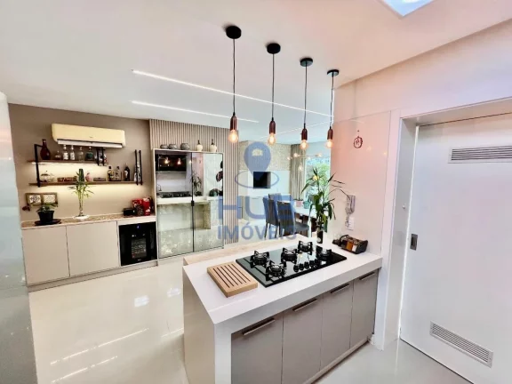 Imagem Apartamento à Venda, 239m2, 3 Suítes, 3 Vagas - Balneário Camboriú/SC