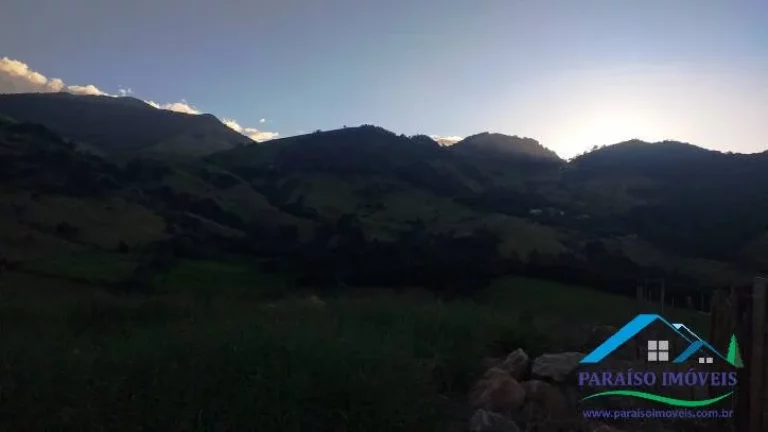 Imagem Seu Novo Lar em Paraisópolis MG: Infra Completa e Vista Panorâmica!