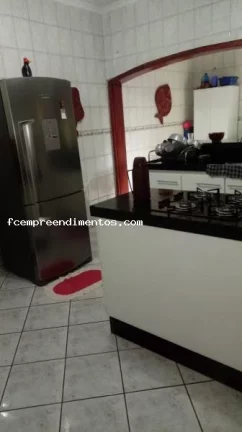 Imagem Sobrado para Venda em Limeira, Jardim Santa Eulália, 4 dormitórios, 2 banheiros, 3 vagas