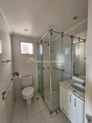 Imagem Excelente apartamento de 71m² em uma localização privilegiada de Campinas. Conta com 3 dormitóri...