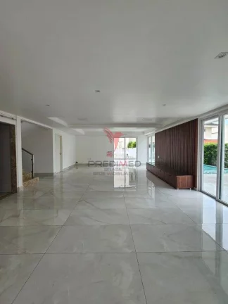 Imagem Casa com 4 Suites,para aluguel ,com piscina em condomínio horizontal