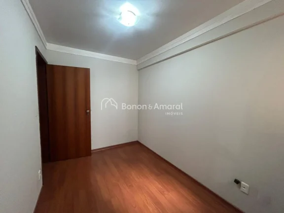 Imagem Este amplo apartamento conta com 3 dormitórios, sendo 1 suíte com sacada, sala para 2 ambientes ta...
