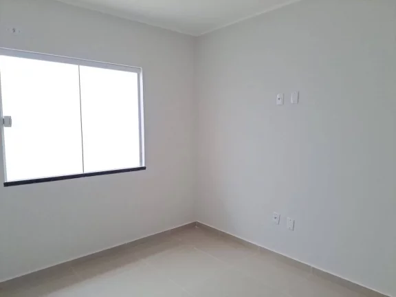 Imagem Ótima casa em Itaipuaçu