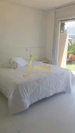 Imagem Casa térrea condomínio com 03 suítes
