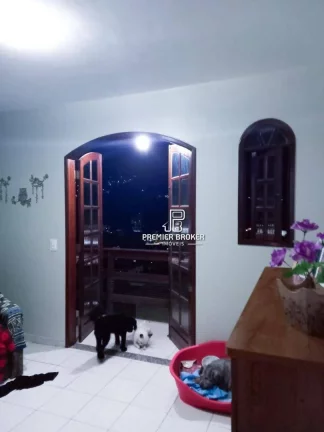 Imagem Casa à venda, 86 m² por R$ 390.000,00 - Vale do Paraíso - Teresópolis/RJ