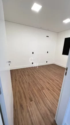 Imagem Belíssima Casa Térrea no Phytus