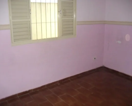 Imagem Casa para Venda em Atibaia, Jardim Alvinopolis, 2 dormitórios, 1 suíte, 2 banheiros, 2 vagas