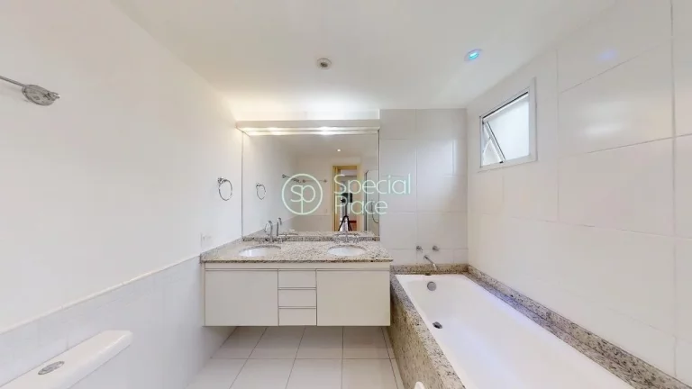 Imagem Apartamento com 220m² na Granja Julieta voltado para a Hípica de Santo Amaro. Amplo living com var...