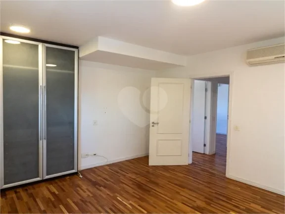 Imagem Apartamento à venda com 4 quartos, sendo 4 suítes, no condomínio Mont Blanc, São Paulo - SP