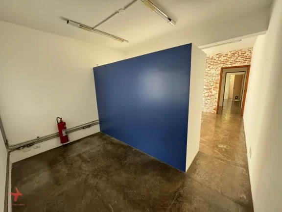 Imagem Imperdível Sobrado Comercial na Vila Madalena - São Paulo-SP: 7 Quartos, 2 Salas, 3 Banheiros, 3 Vagas, 170m. Venha Conferir!