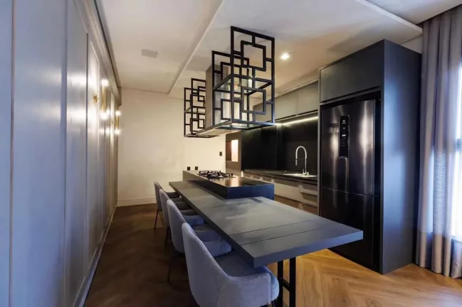 Imagem Apartamento Alto Padrão com 2 suítes + 2 demi e 2 vagas de garagem no Centro de Itajaí