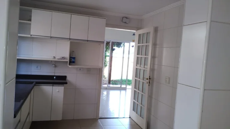 Imagem Casa de Luxo em Condomínio: 5 Quartos, 3 Suites, 239,47m² - Sorocaba-SP, Jardim Pagliato