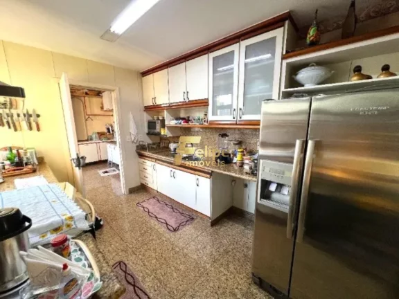 Imagem Vende Apartamento com EXCLUSIVIDADE na Praia do Canto com excelente localização e vista panorâmica para o mar!