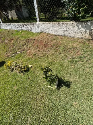 Imagem Maravilhosa chacara em Atibaia com 1100m² e 150m² de area construida - 3 Dormitorios sendo uma suite - A VENDA!!!