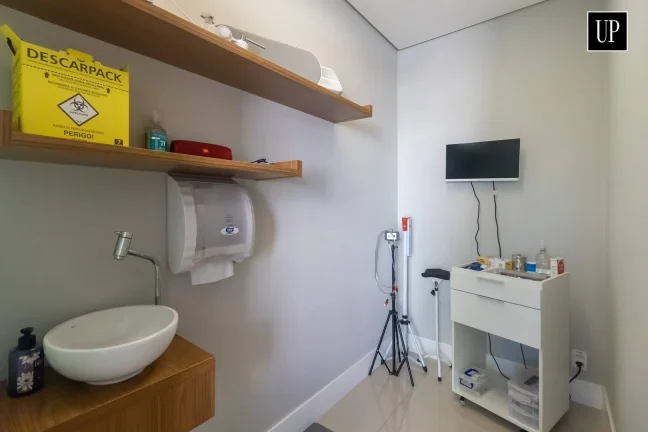 Imagem Excelente cj comercial situado no coração da Vila Clementino, próprio para consultório