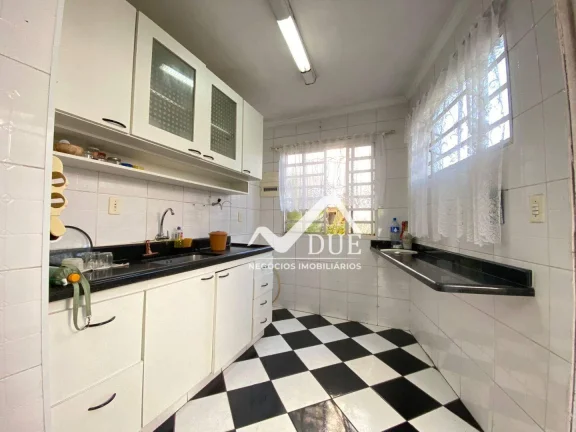 Imagem Sobrado com 3 dormitórios à venda, 109 m² por R$ 850.000,00 - Gonzaga - Santos/SP