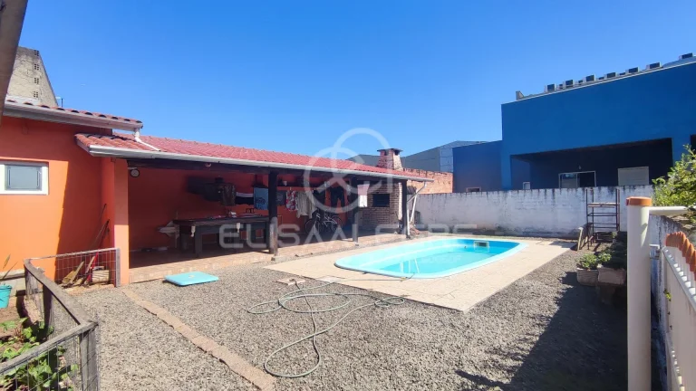 Imagem Casa Mista c/ quiosque e piscina