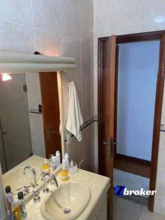 Imagem Casa Ampla com 2 vagas,quintal e Edícula-Residencial ou Comercial-Localização 10