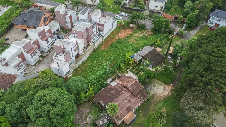 Imagem Terreno ZR3 no Campo Comprido.