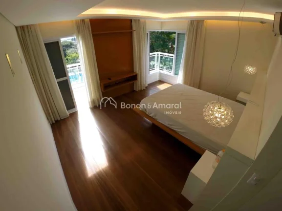 Imagem Casa de alto padrão com 4 dormitórios, sendo todos suítes com closet (uma master), 3 salas, 1 com...