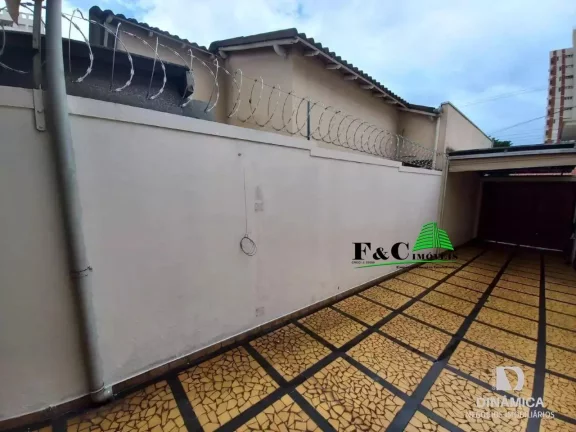 Imagem Casa para Venda em Limeira, Centro, 3 dormitórios, 2 banheiros, 5 vagas