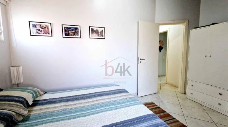 Imagem Casa com 311m² de área útil à venda no Alto da Boa Vista.