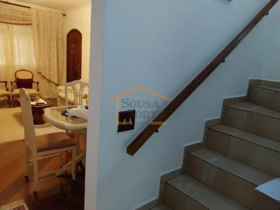 Imagem Casa em Condomínio fechado, 93m², 2 dormitórios, sala para 2 ambientes, 2 banheiros, sendo 1 lava...
