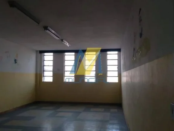 Imagem Prédio ideal para escola, cursos ou faculdade em localização estratégica