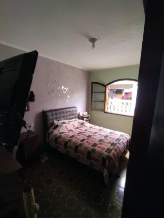 Imagem Sobrado de 3 quartos no Jardim Las Vegas, Santo André-SP: 2 banheiros, 2 vagas de garagem, 156m² de área!