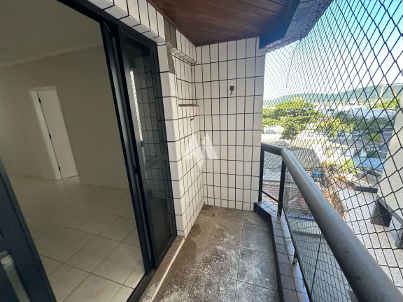 Imagem Vende Apartamento de 2 dormitórios sendo 1 suíte, Dependência Completa, 92 m², Garagem fechada e em Excelente Localização no bairro da Ponta da Praia