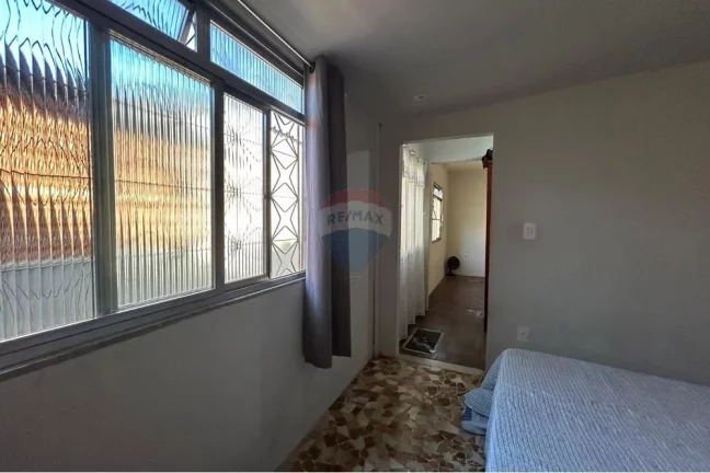 Imagem Casa á venda com 3 quartos com 99m² em Costa Barros.Rio de Janeiro.