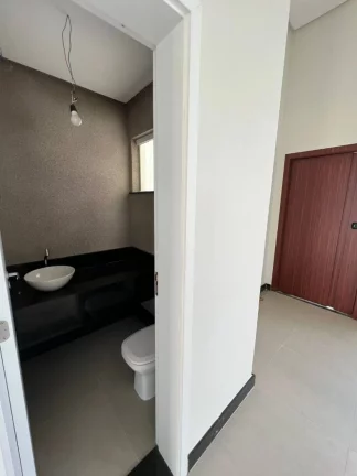 Imagem Casa à venda no Cond. Terras Alphaville 1 com 3/4, Área de Lazer e 4 Vagas de Garagem