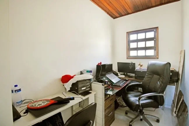 Imagem Casa para Venda em Itanhaém, Jardim Lindomar, 3 dormitórios, 1 suíte, 1 banheiro, 4 vagas