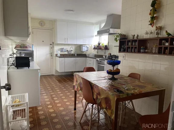 Imagem Apartamento com 3 Quartos à Venda, 152 m² em Icaraí - Niterói