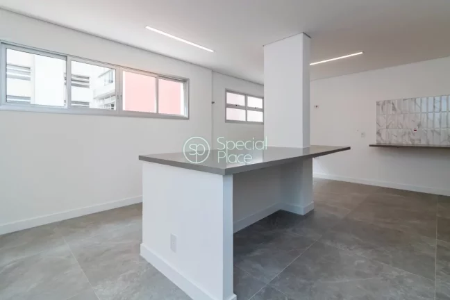 Imagem 02 Vagas de Garagem 267,75 m² de área útil 03 suítes (sendo uma master com banheiro senhor e sen...