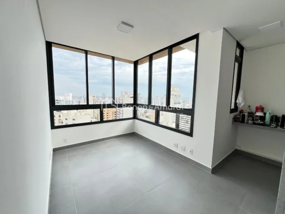 Imagem Apartamento de 1 quarto, localizado no último andar em um edifício moderno com estrutura residenci...