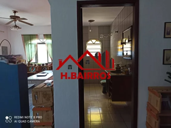 Imagem Casa 02 Dormitórios com Ponto Comercial à Venda em São Sebastião - SP