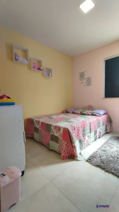 Imagem VENDO CASA DE 3/4 EM CONDOMINIO - SIM