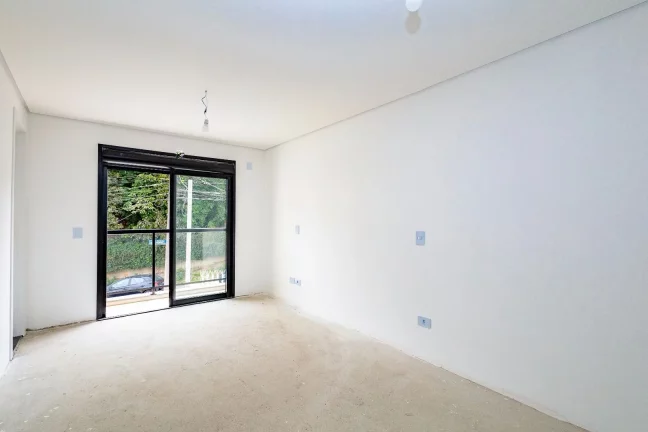 Imagem Sobrado com 3 Suítes, 2 vagas, churrasqueira à venda, 190 m² por R$ 1.304.680 - Vista Alegre - Curitiba/PR