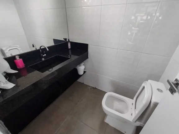 Imagem IMÓVEL COMERCIAL LOCALIZADO PRÓXIMO AO SANTA TEREZINHA , CONTENDO 4 BANHEIROS , IMÓVEL NOVO NUNCA...