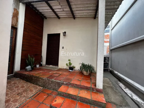 Imagem Amplo terreno com 3 residencias para moradia em Santa Maria - RS