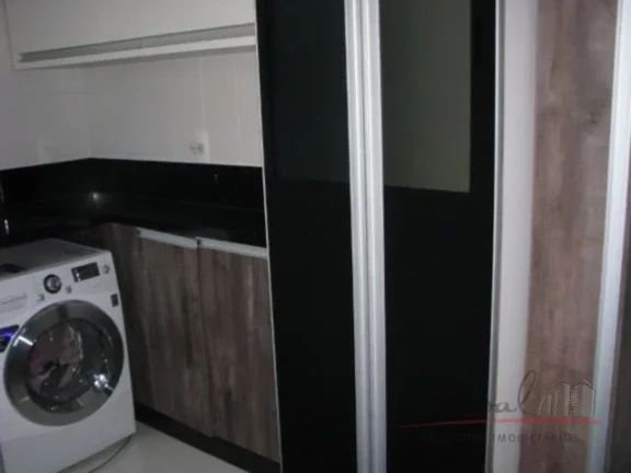 Imagem Belíssimo apartamento localizado na Beira-Mar Norte. Totalmente decorado, com móveis planejados de...