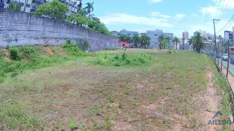Imagem Terreno Comercial à Venda no Ipiranga / Praia do Riacho em Guarapari/ES