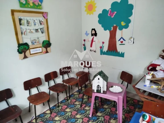 Imagem Terreno de 301m² com Salão Versátil no Jardim das Figueiras
