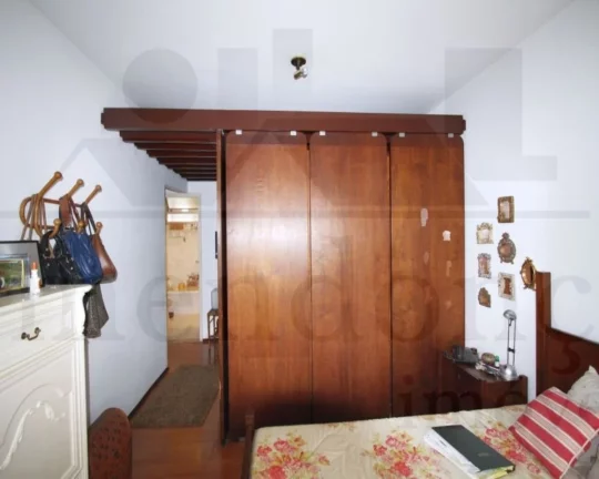 Imagem Apartamento amplo, bem distribuido, com living para dois ambientes, lavabo, 3 dormitórios sendo 1 s...