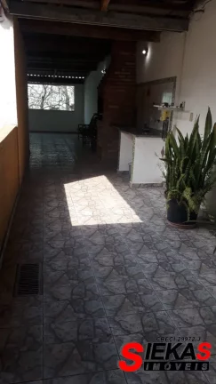 Imagem Casa à venda em São Paulo-SP, na Vila Carrao: 3 quartos, 1 sala, 2 vagas de garagem, 200m² de área!