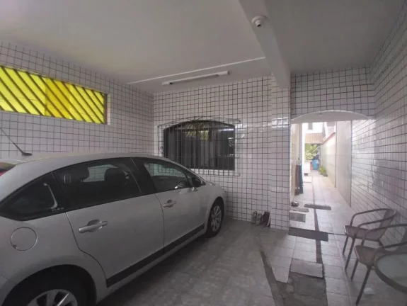 Imagem Sobrado com 2 dormitórios à venda, 191 m² por R$ 650.000,00 - Ocian - Praia Grande/SP