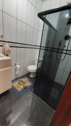 Imagem Vendo esta linda casa com quintal em Nova Friburgo.