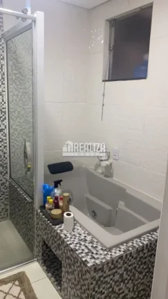 Imagem Casa à Venda no bairro Residencial Morumbi, em Uberaba: 3 Dormitórios e Piscina